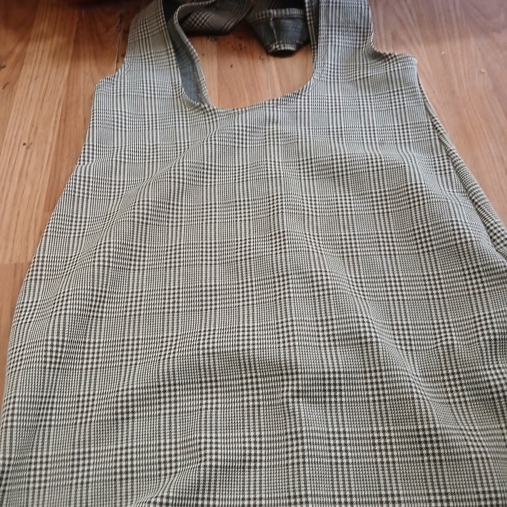 Plaid Tote STYLE TOP